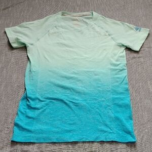 Umbro Cycling Shirt Kids Size XL Blue Fade Short Sleeve Tee